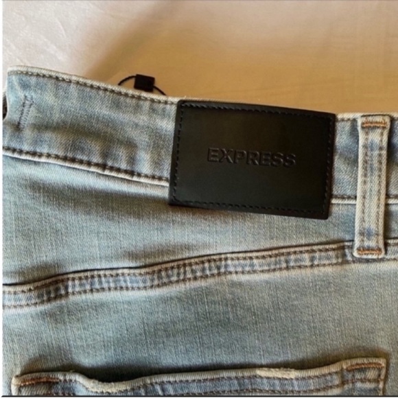 NWT Men's Express Athletic Light Wash Skinny Jeans Size 31 x 30 - Picture 6 of 6